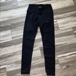 Black workout leggings!